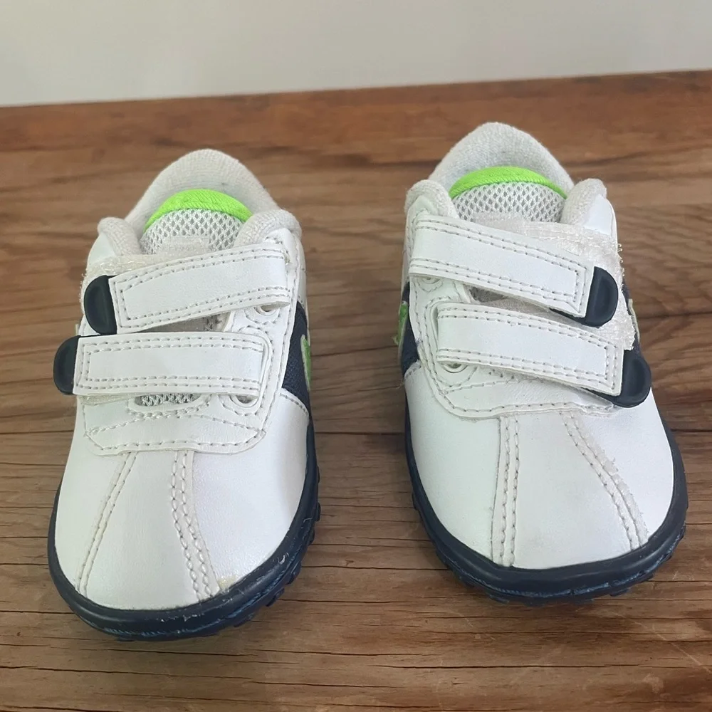 Toddler Nike Roadrunner Sneakers